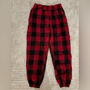 Women’s Plaid Pajama Bottoms - Red and Black 💜